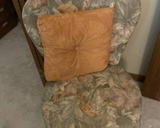 Side chair