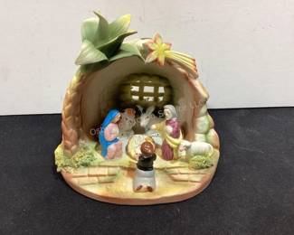 Capodimonte nativity figurine