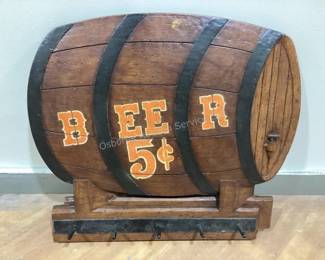 Beer plaque with pegs