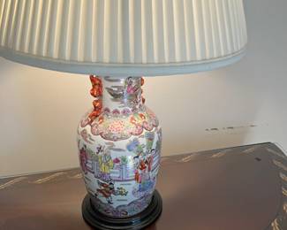 Oriental porcelain table lamp