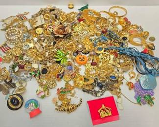 804 Costume Jewlery