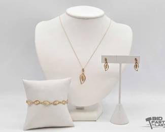 626 10k Gold Leaf Style Set, 6.3g