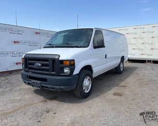 215  2012 Ford Econoline Van 
