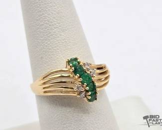 562 14k Gold Emerald and Diamond Ring, 3.0g