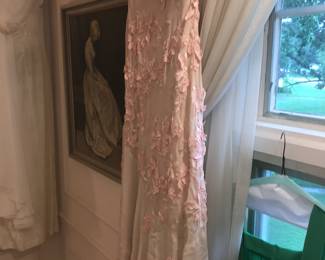 Items Located In The 1st Bedroom ( Master)