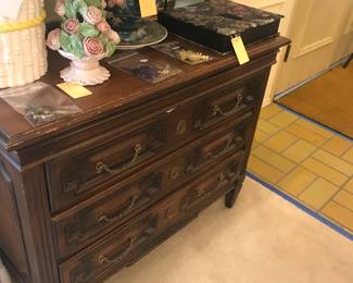 Items Located In Dining Room