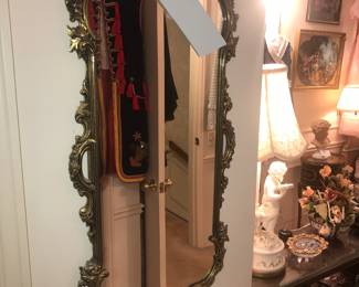 Items Located In The 1st Bedroom ( Master)
