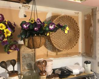 Items Located In Kitchen