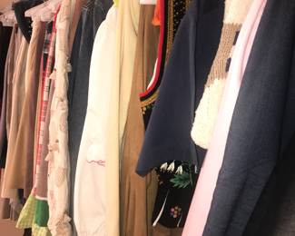Items Located In The 1st Bedroom ( Master)
