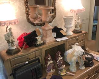 Items Located In The 2nd Bedroom