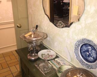 Items Located In The Entry Hallway