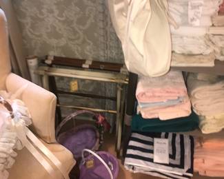 Items Located In The 2nd Bedroom