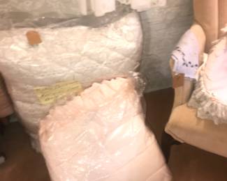 Items Located In The 2nd Bedroom