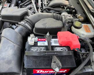 2014 Ford Taurus 17,500 miles. LOW MILES!
