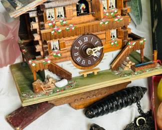 Cuckoo clock - very nice