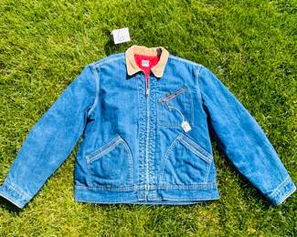 NOTICE: THE LEE JACKETS ARE BEING SOLD ON A BIDDING SYSTEM - place your max bid on #1 - #13 in person or by calling 989-600-8192
13 Lee denim jackets - Three are unlined
Four are quilted lining 
Six are flannel lined 