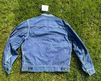 NOTICE: THE LEE JACKETS ARE BEING SOLD ON A BIDDING SYSTEM - place your max bid on #1 - #13 in person or by calling 989-600-8192
13 Lee denim jackets - Three are unlined
Four are quilted lining 
Six are flannel lined 