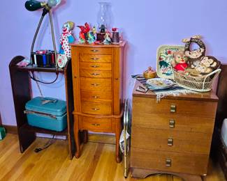 Jewlery box & more!
