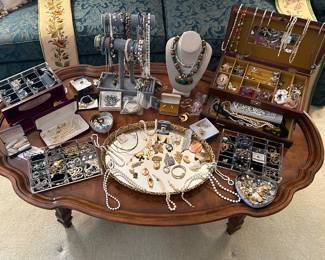 Great Selection of Fashion Jewelry