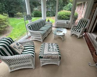 Gorgeous Wicker Patio Set