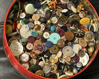 Collection of Assorted Vintage Buttons