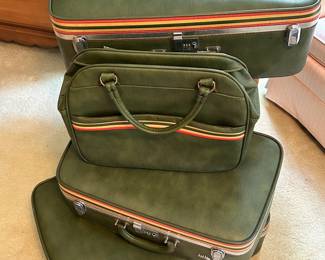 Vintage Ventura Air Nita Luggage Set