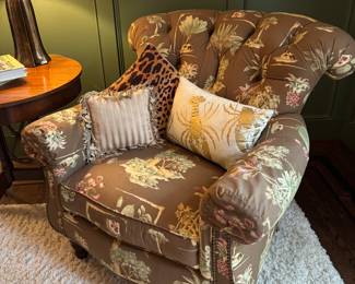 Matching arm chairs