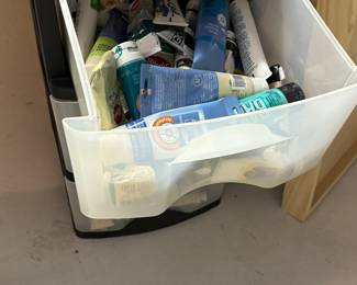 Artists supplies