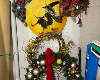 Holliday decor