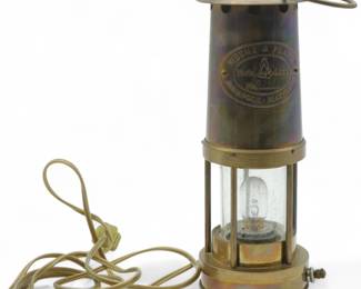 Weems & Plath Brass Yacht Lamp No. 02955