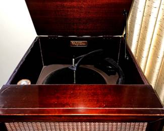 Vintage Magnavox record player