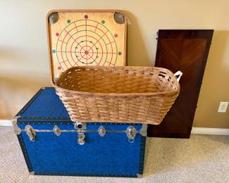 Vintage basket and trunk