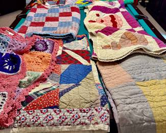 Large quilt and afghan assortment