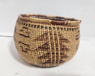 Hopi basket
