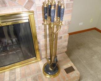 See prices & more info, copy & paste link below:
https://beforeudemo.com/sales-event/naperville-2-house-demolition-sale/
