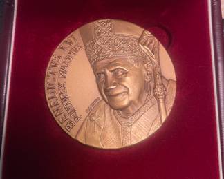 2008 Pope Benedict audience medal