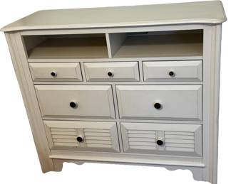 Klaussner White 7Drawer Dresser