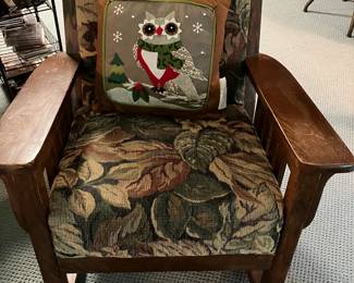 Mission-style Rocker