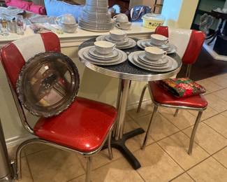 Diner table set