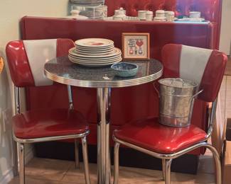 Diner table set
