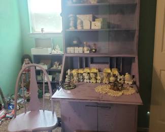 Precious Moments, pink hobnail lamps