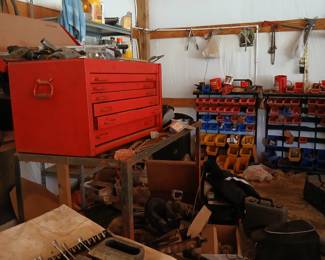 TOOL BOXES