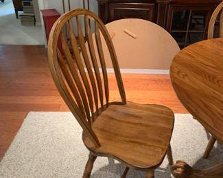 Chair woth claw foot table. There are four.