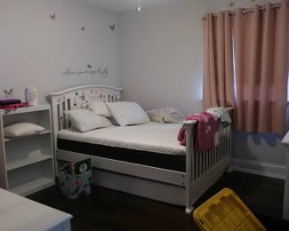 view of girls bedroom