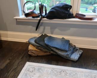 men's jeans- size L, belts