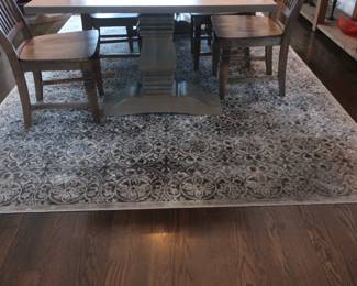 Area rug The size is 7' 10" x 10' x10".