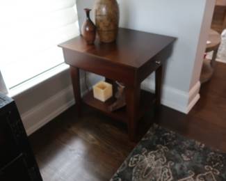 another view of the Thomasville table.