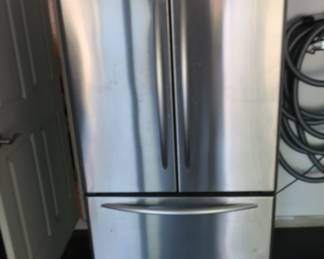 $ 250.00 Kitchen aid stainless side by side refrigerator- 25 cu ft ? It is counter depth.