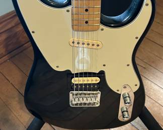 Squier Vintage Guitar black 51"