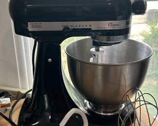 Black Kitchen Aid Mixer